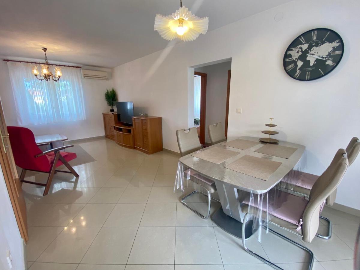 Apartment Noel Fažana Екстериор снимка